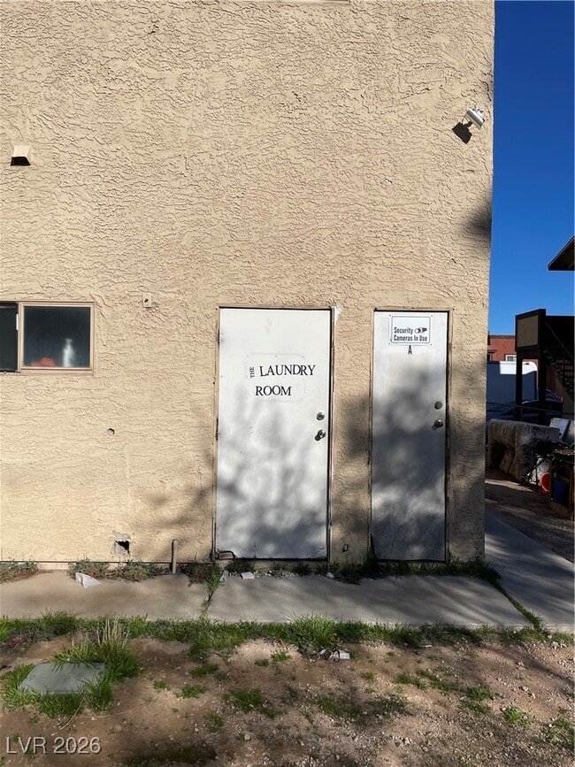 Building Photo - 6229 Yerba Ln