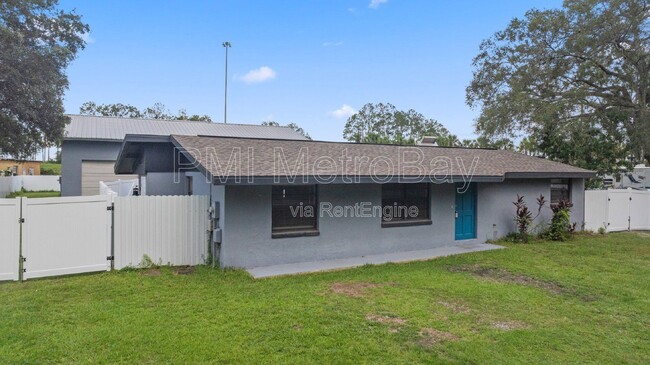 Building Photo - 6121 N Falkenburg Rd
