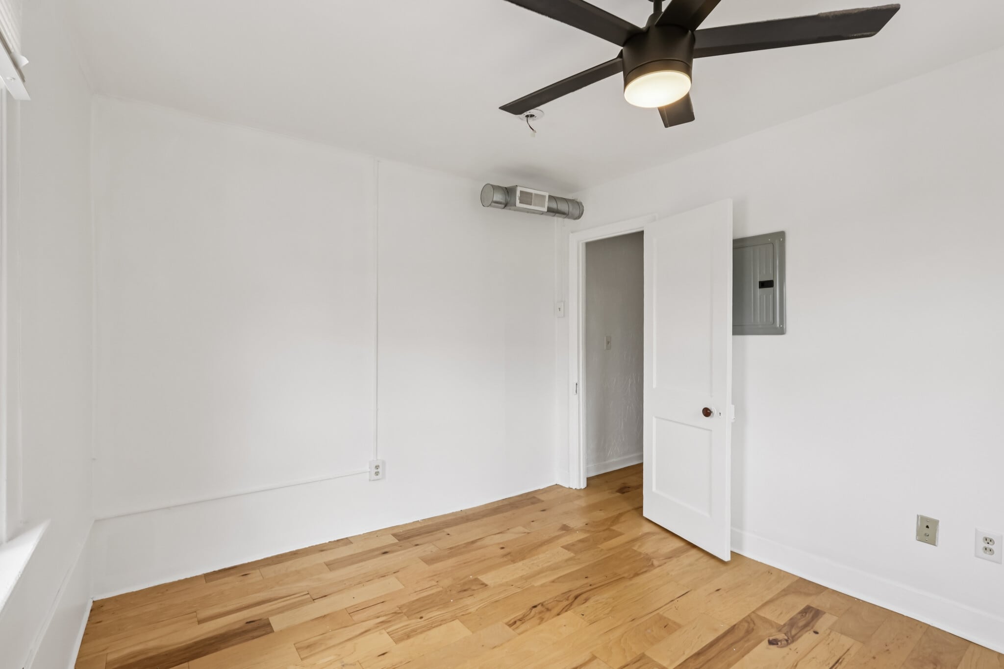 Bedroom 2 - 4723 Butler St