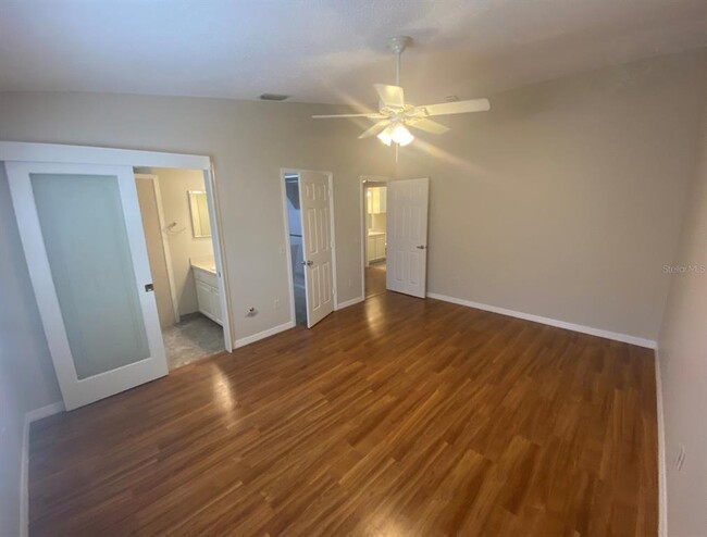 Building Photo - 1031 Pinewood Pl