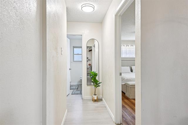 Building Photo - 2106 Avalon Ln