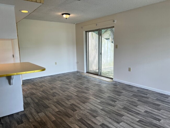 Building Photo - 4608 Sandy Ln