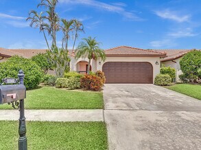 Building Photo - 7747 Villa Nova Dr N