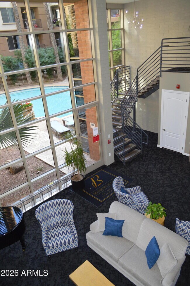 Building Photo - 1701 E Colter St