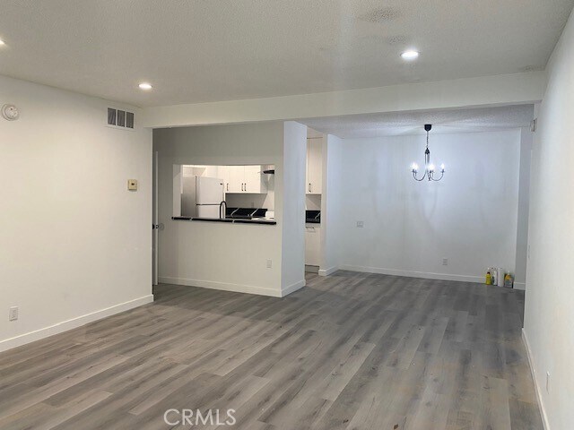 Building Photo - 5460 White Oak Ave