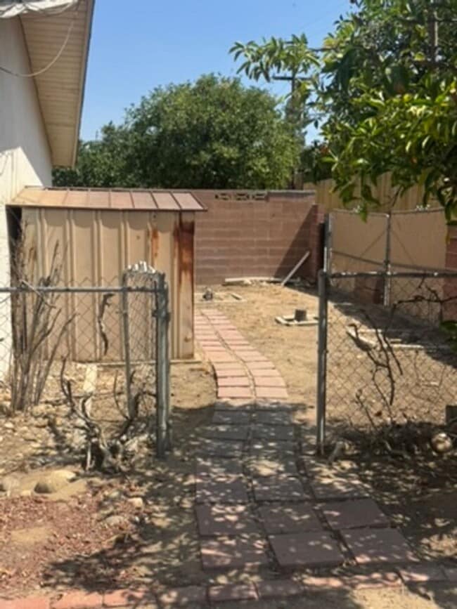 Building Photo - 3233 Colgate Ln