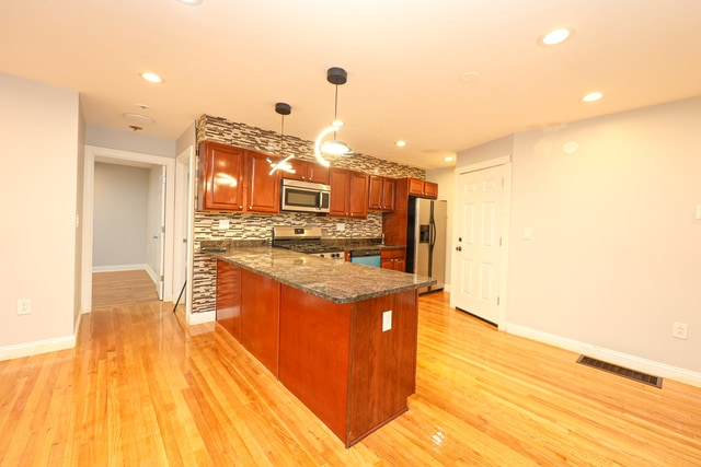 Building Photo - 35 Gleason St