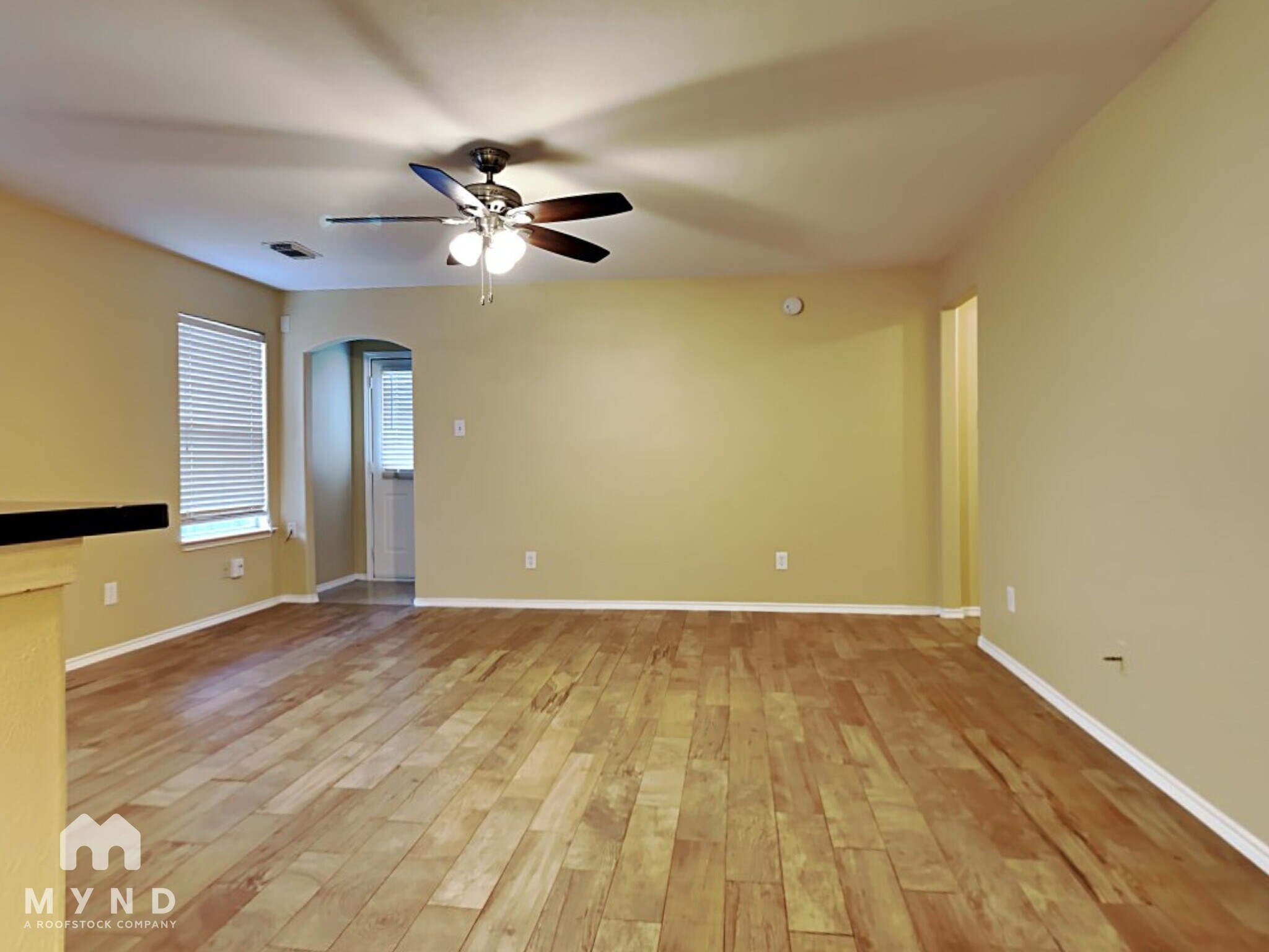 Building Photo - 635 Ashlen Dr