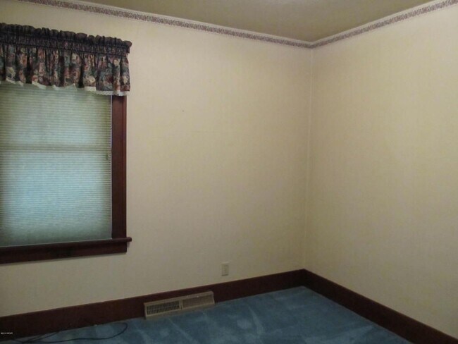 Building Photo - 99 4th St