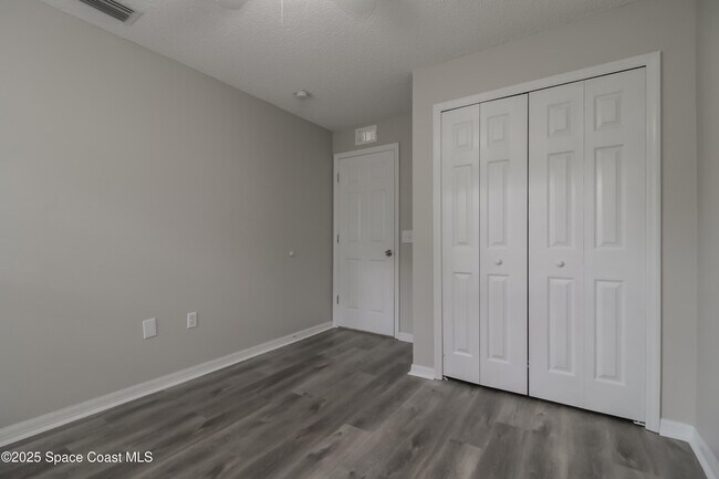 Building Photo - 6145 Banyan St