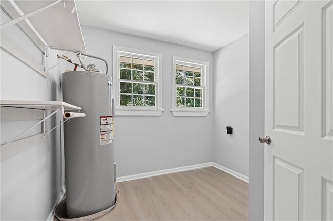 Building Photo - 12925 Bonnievale Dr N