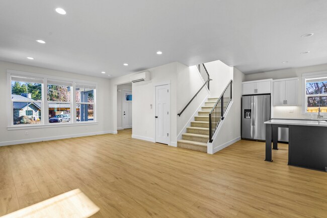 Building Photo - 1757 NW Steidl Rd