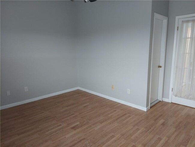 Building Photo - 3322 Whispering Hills Dr