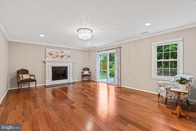 Building Photo - 9760 Hatmark Ct