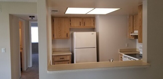 Building Photo - Coral Gardens - M056