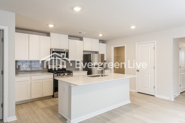 Building Photo - coming soon