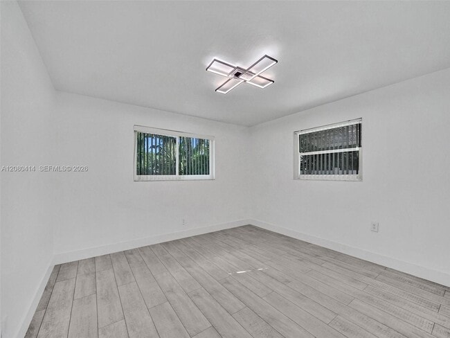 Building Photo - 2446 Fillmore St