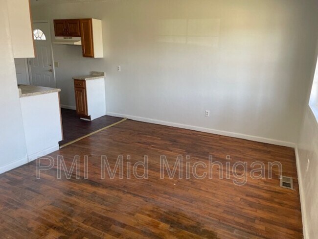 Building Photo - 4515 Baldwin Blvd