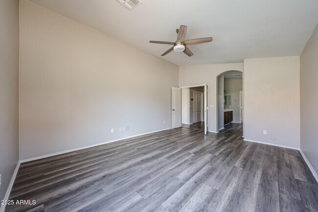 Building Photo - 3840 E Campbell Ave