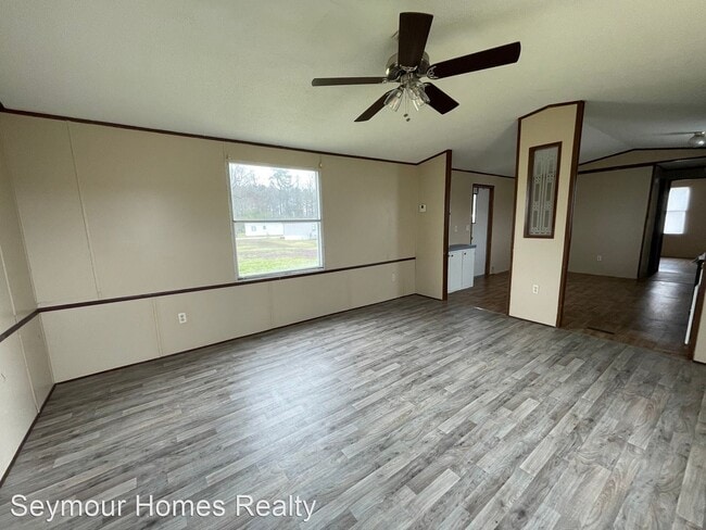 Building Photo - 3 br, 2 bath House - 104 Clawson Drive