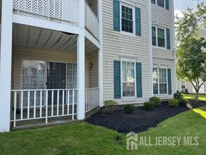 Building Photo - 443 Northam Dr