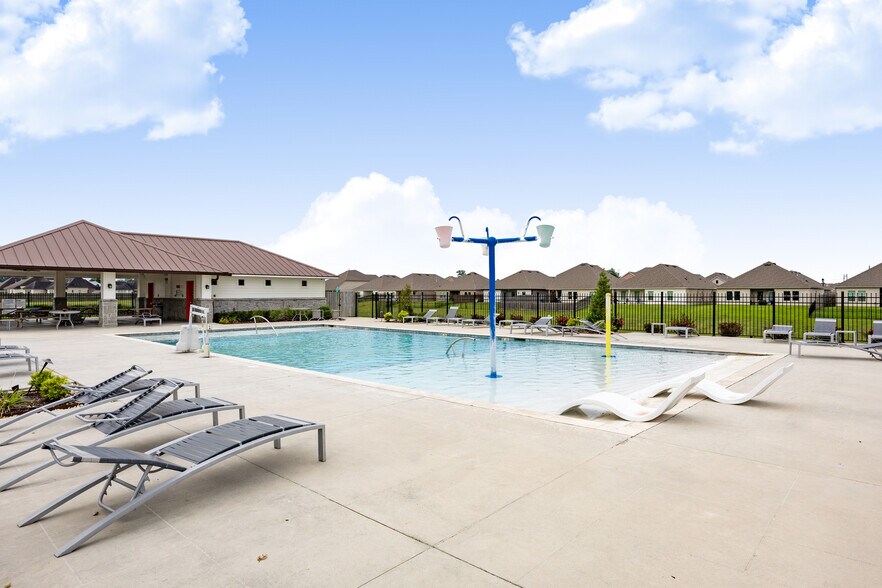 Building Photo - 4635 Mendocino Way