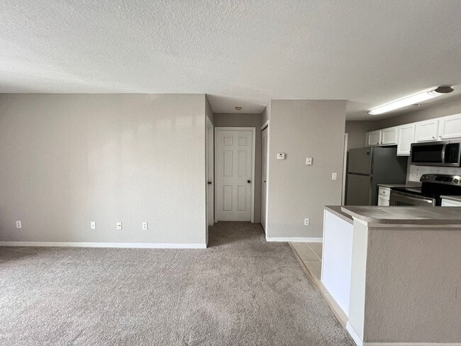 Building Photo - Condo for rent on SANDLAKE PRIVATE RESIDENCES