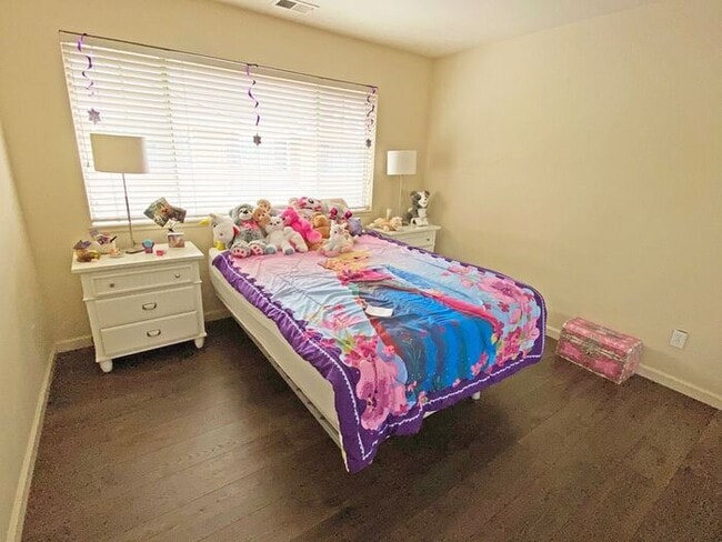 Building Photo - 478 Mill River Ln