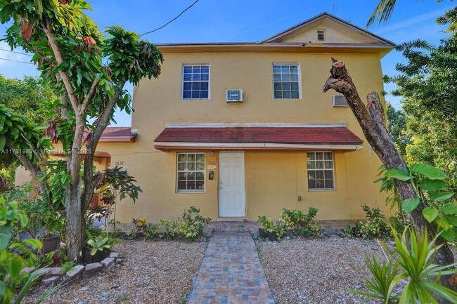 Primary Photo - 3660 NW 20th Ave