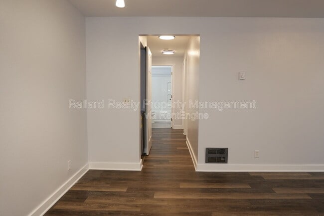 Building Photo - 6116 22nd Ave NW