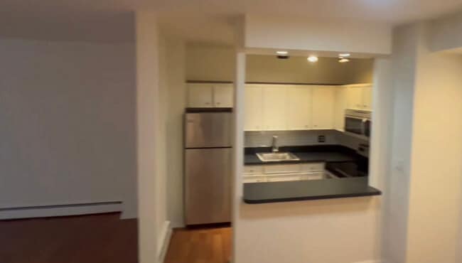 Building Photo - 816 N Dearborn St