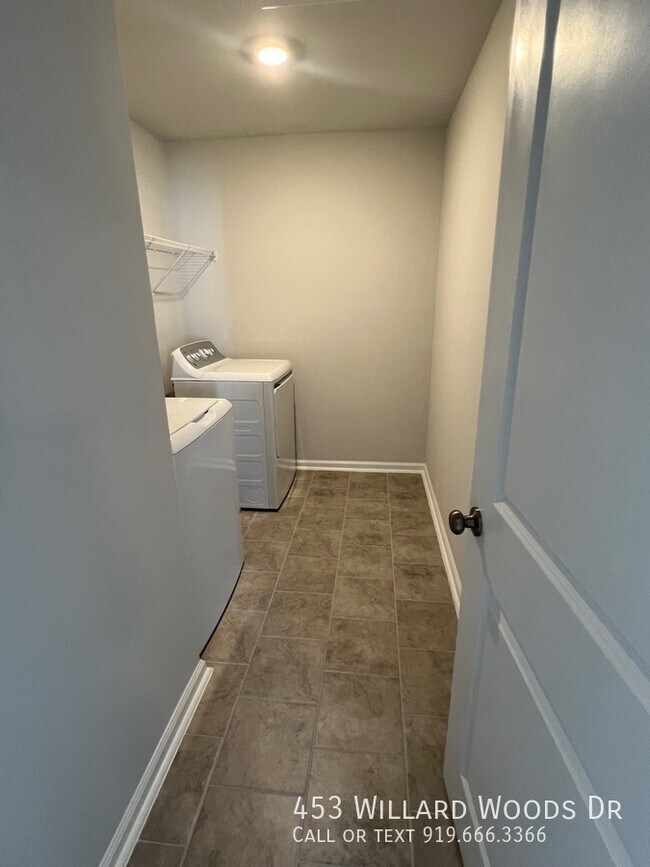 Building Photo - 453 Willard Wds Dr