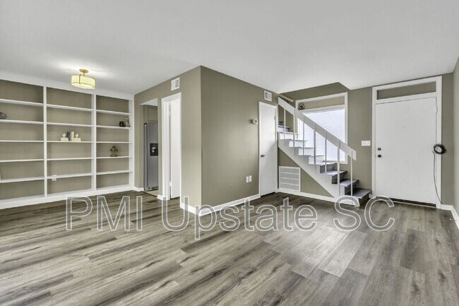 Building Photo - 3706 E North St