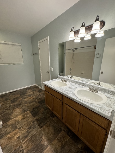 Building Photo - 4540 Borden Dr