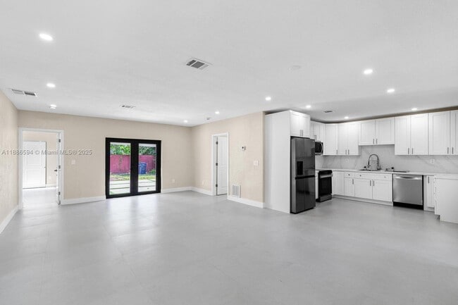 Building Photo - 9300 Marine Dr