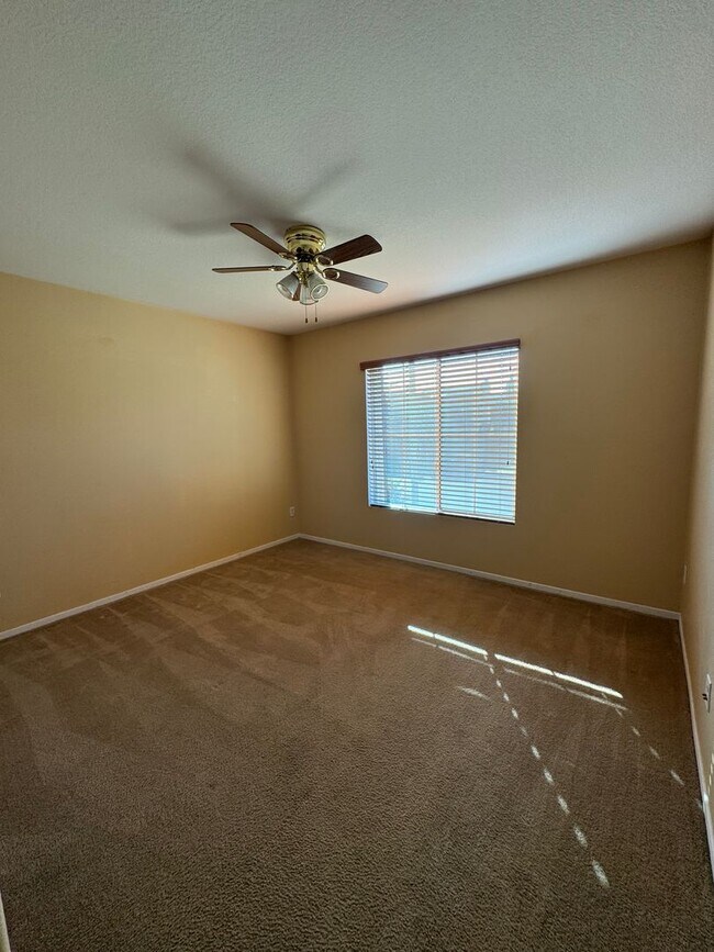 Building Photo - MOVE-IN SPECIAL!! Welcome to Your New Home In Winchester