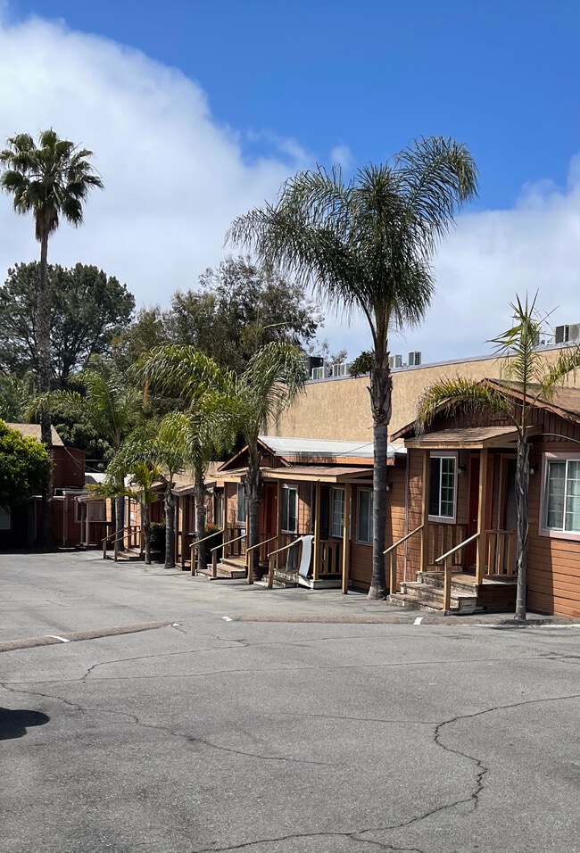 Building Photo - 225 S Highway 101