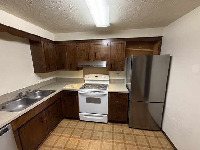 Building Photo - 9133 Tolo Ct NE
