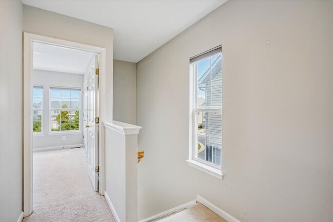 Building Photo - 23076 Fontwell Square