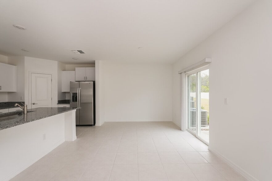 Building Photo - 17932 Blissful Stars Dr