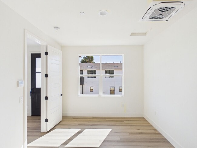 Building Photo - 705 Passion Ct