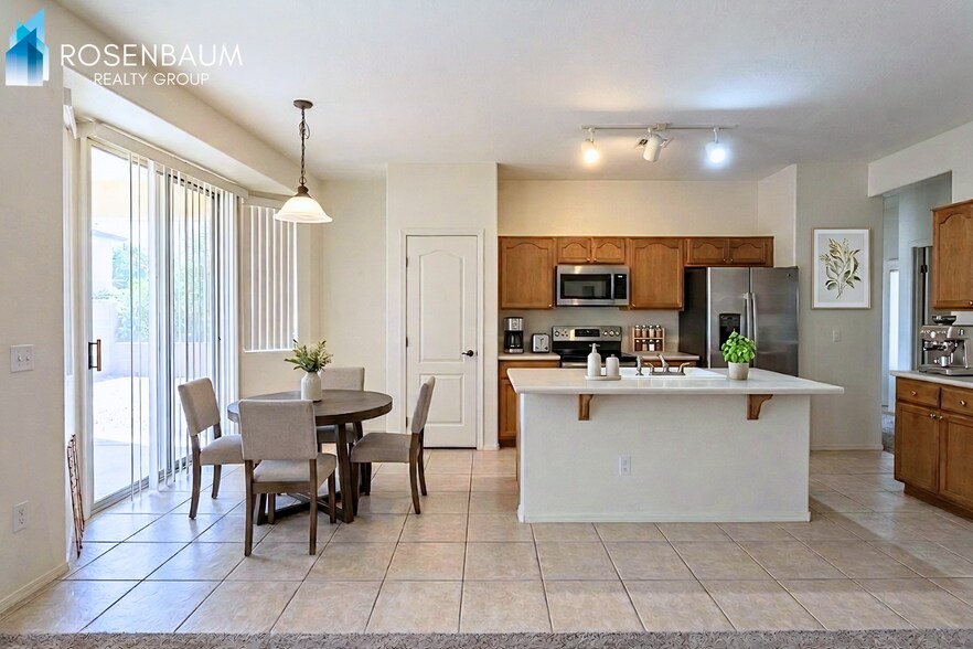 Building Photo - Beautiful 3-bedrooms, 2-baths home in the Stoneridge community!