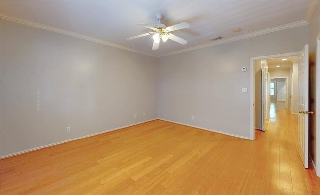 Building Photo - 728 Tirrell St