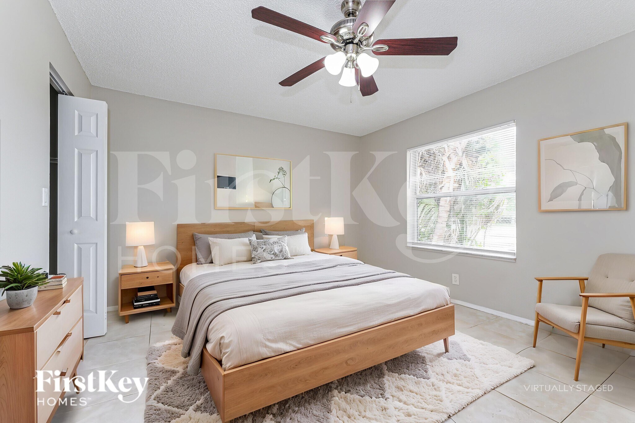 Building Photo - 6129 Moonbeam Dr