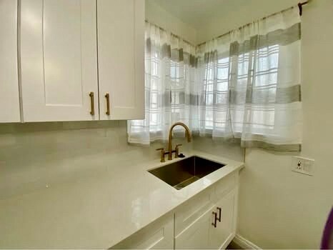 Building Photo - 3645 Elliotta Dr