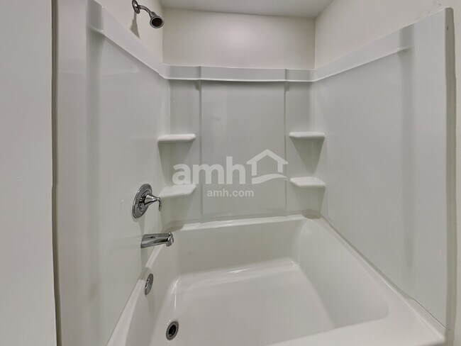 Building Photo - 33942 Thyme Dr