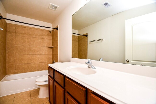 Building Photo - 10909 Panther Ct