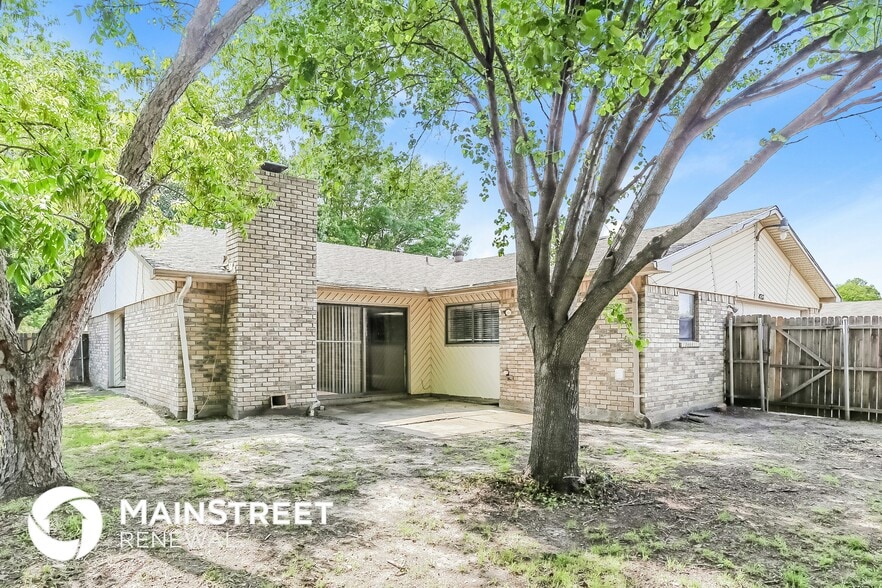 Building Photo - 4713 Zanes Ct