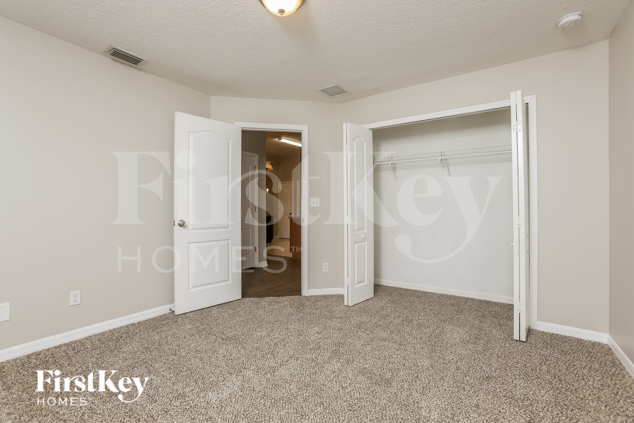 Building Photo - 34333 Shadewood Cir