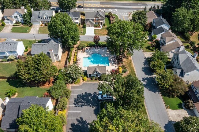Building Photo - 13030 Carriage Park Ln
